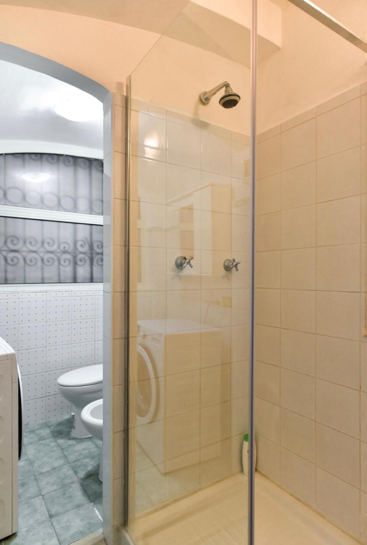 Center Termini & Sale Homestay Rome