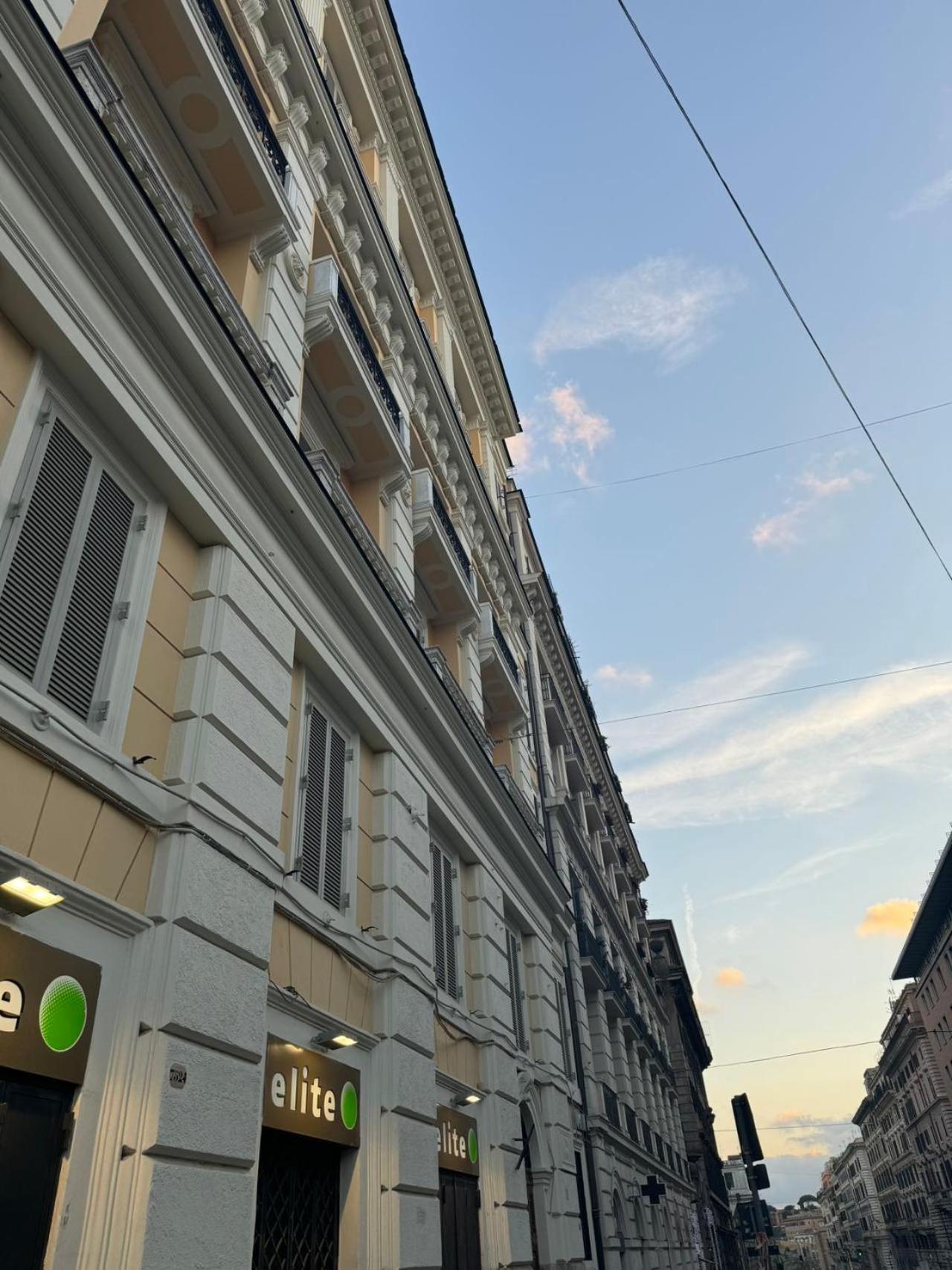 Center Termini & Sale Homestay Rome